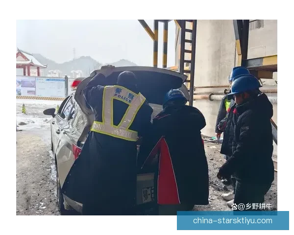 大雪阻航河南队今晨飞抵昆明